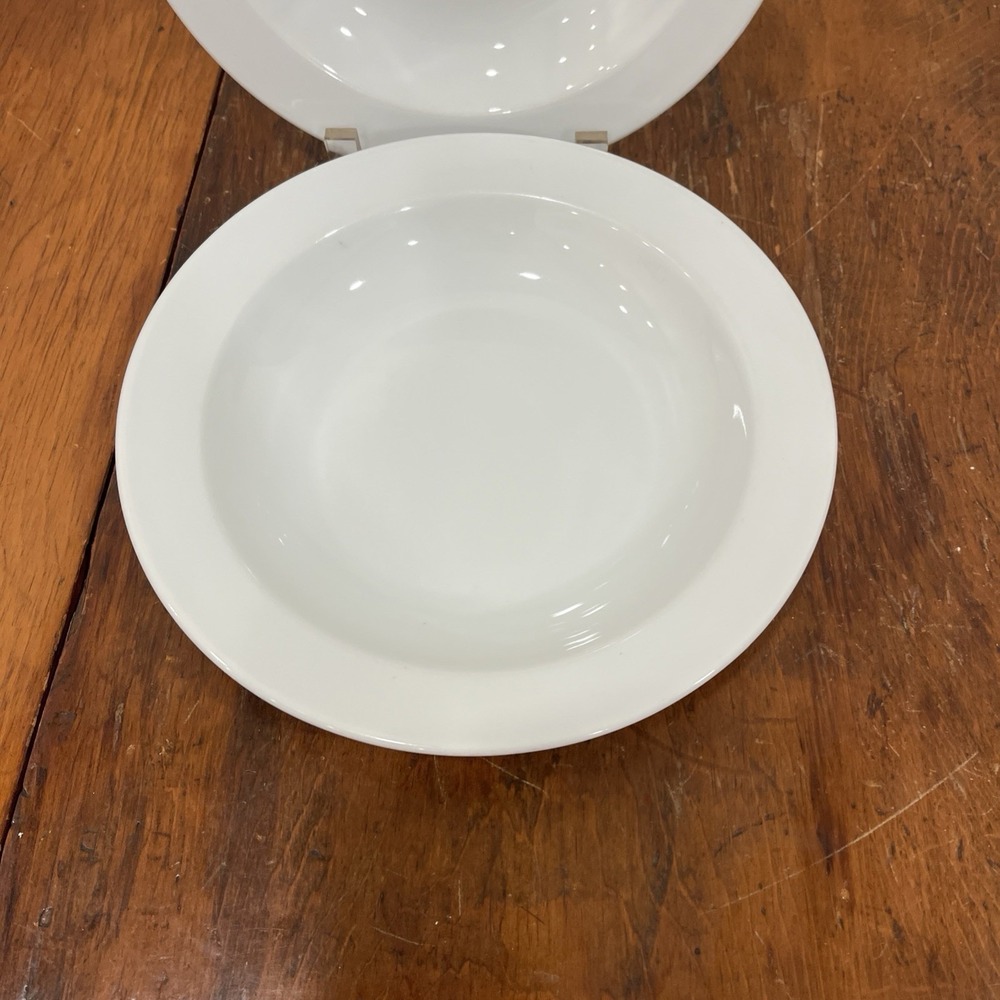 Set of 2 Pillivuyt White Salad/Pasta Bowls Czech Republic Williams-Sonoma EUC - Picture 2 of 7